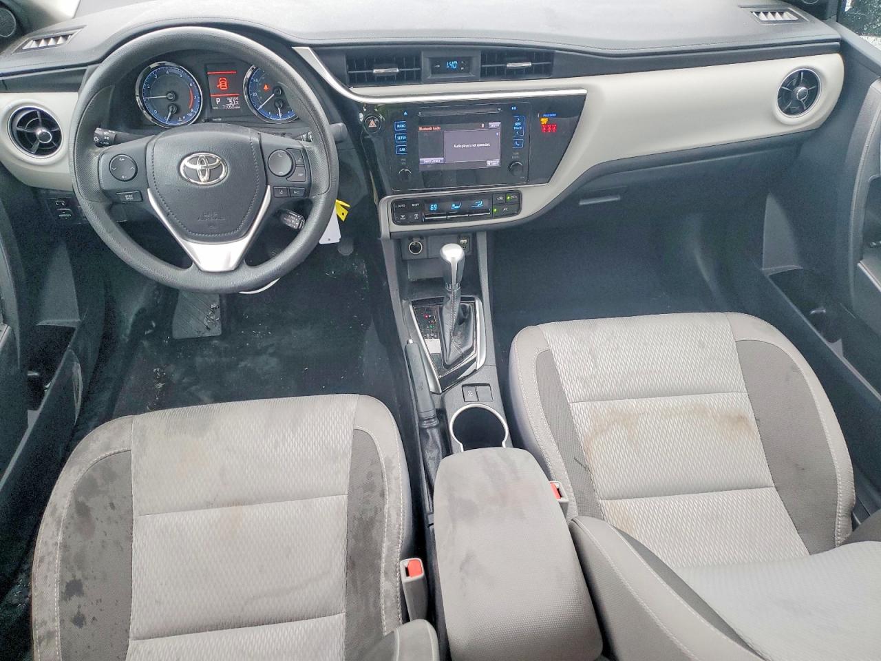 2019 TOYOTA COROLLA L photo 15