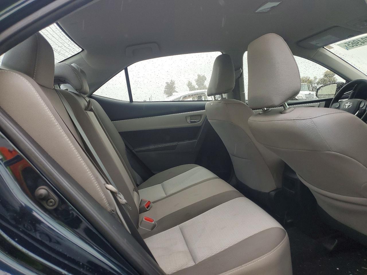 2019 TOYOTA COROLLA L photo 19