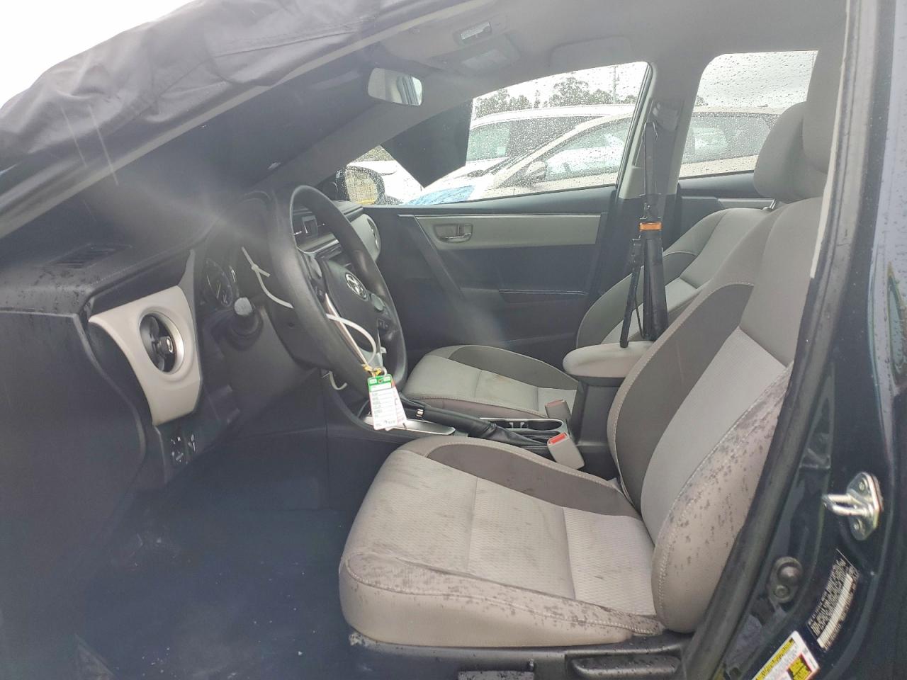 2019 TOYOTA COROLLA L photo 13