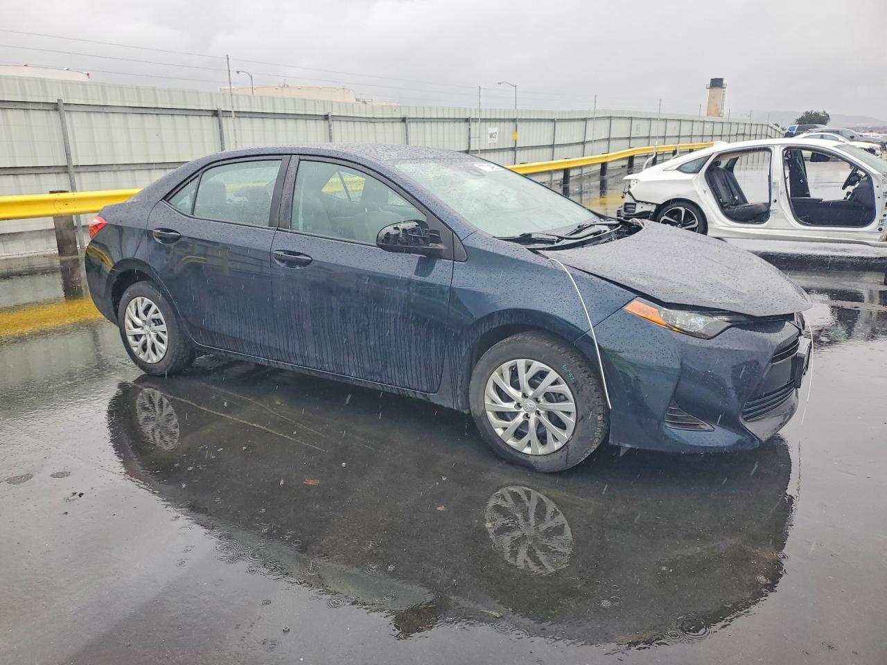 2019 TOYOTA COROLLA L photo 7