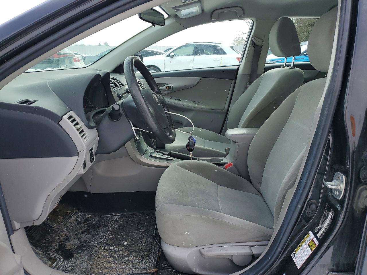 2011 TOYOTA COROLLA BASE photo 13