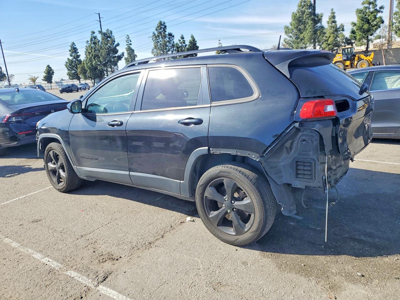 2016 JEEP CHEROKEE LATITUDE photo 2