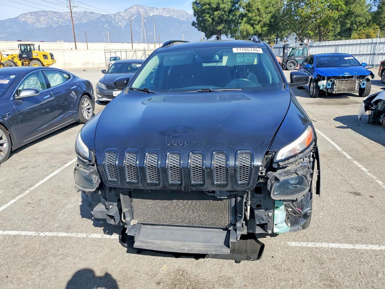 2016 JEEP CHEROKEE LATITUDE photo 5