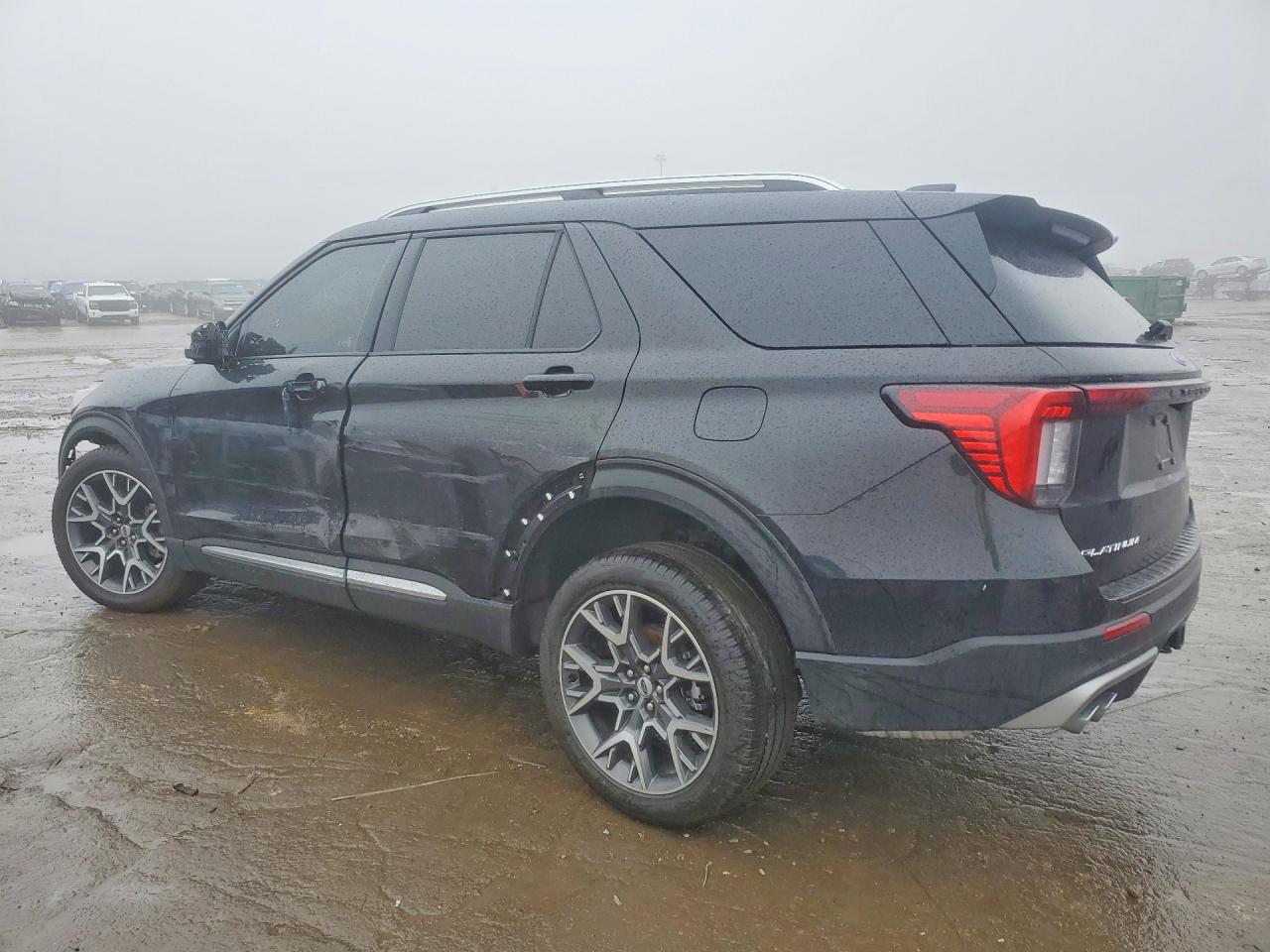 2025 FORD EXPLORER PLATINUM photo 2