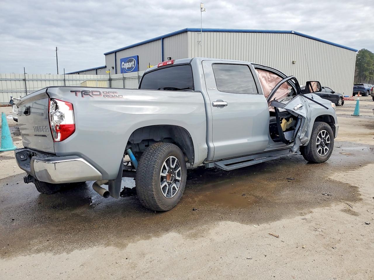 2018 TOYOTA TUNDRA LIMITED photo 3