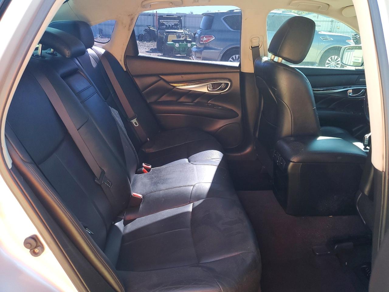 2013 INFINITI M37 BASE photo 10