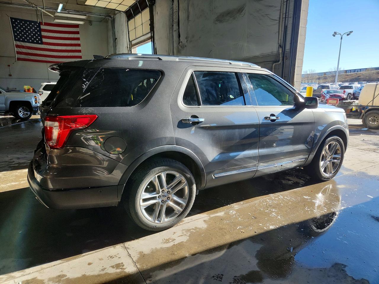 2017 FORD EXPLORER LIMITED photo 3