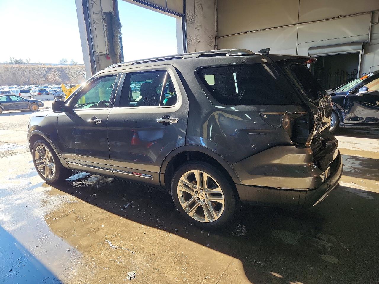 2017 FORD EXPLORER LIMITED photo 2