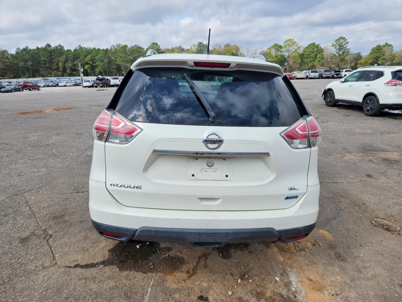2014 NISSAN ROGUE SL photo 6