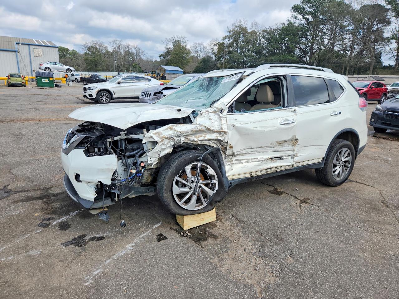 2014 NISSAN ROGUE