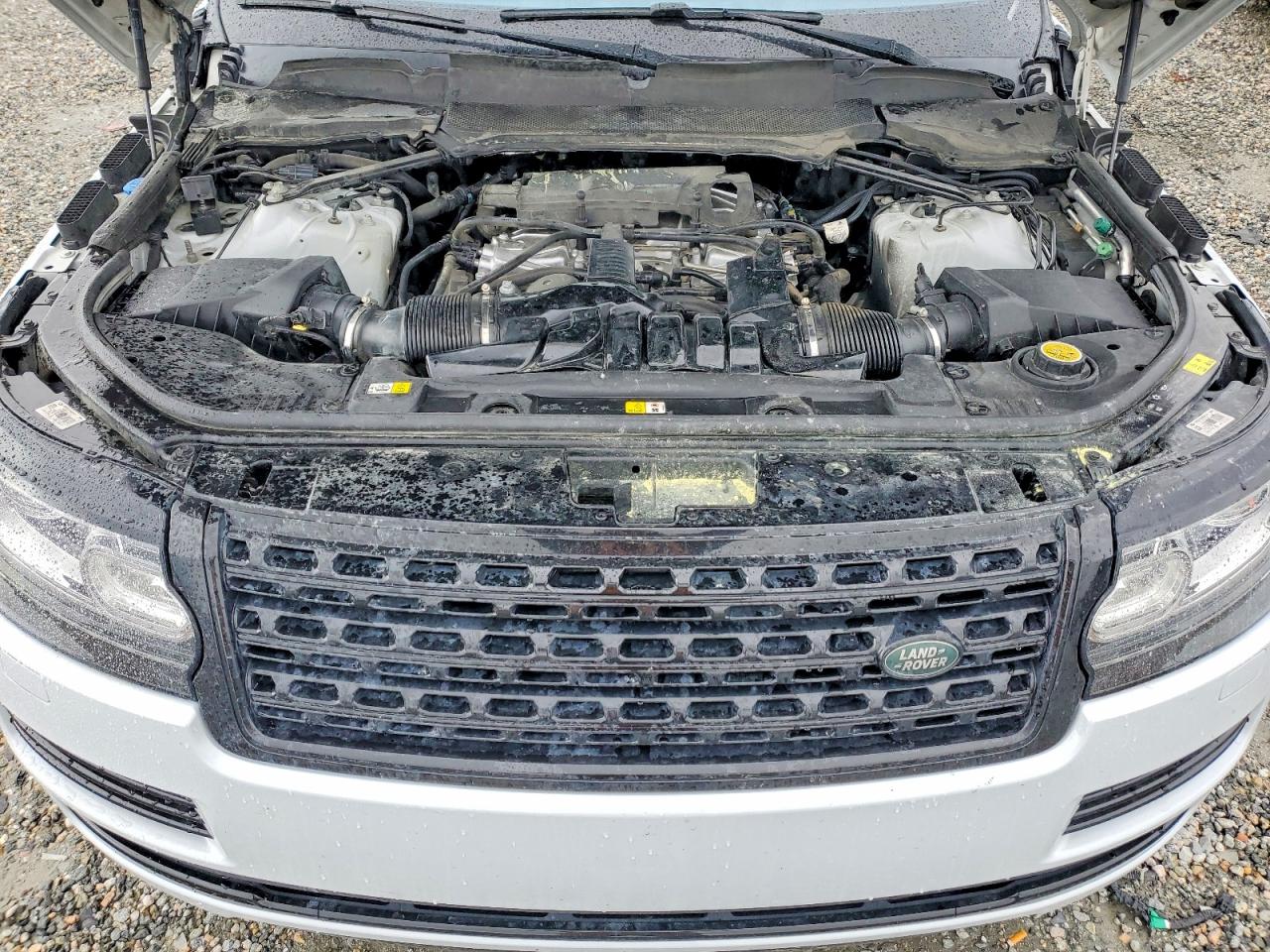 2017 LAND ROVER RANGE ROVER HSE photo 12