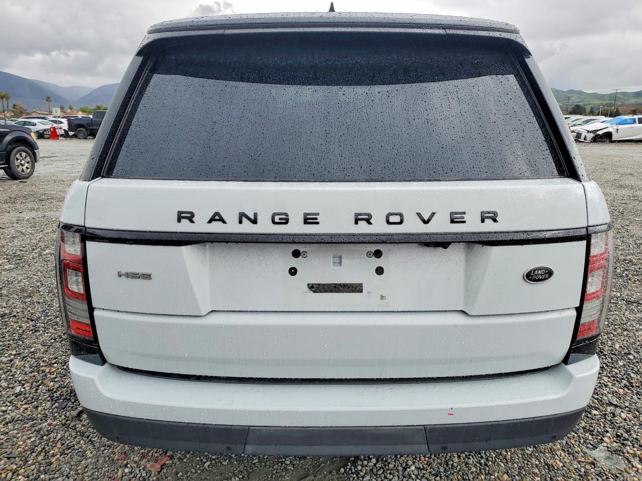 2017 LAND ROVER RANGE ROVER HSE photo 6