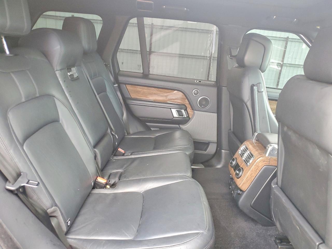 2019 LAND ROVER RANGE ROVER photo 19
