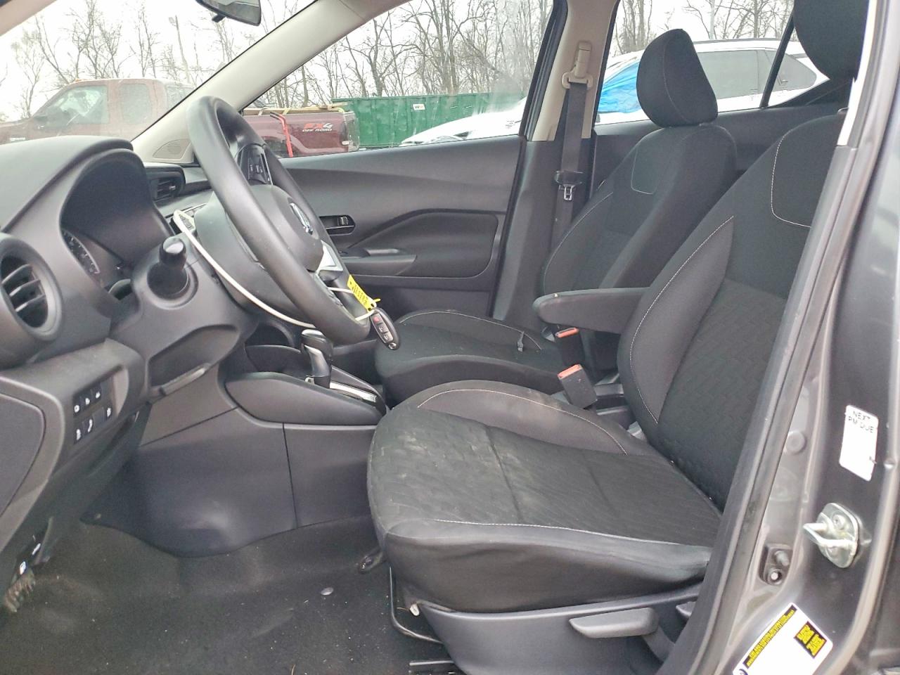 2021 NISSAN KICKS S photo 19