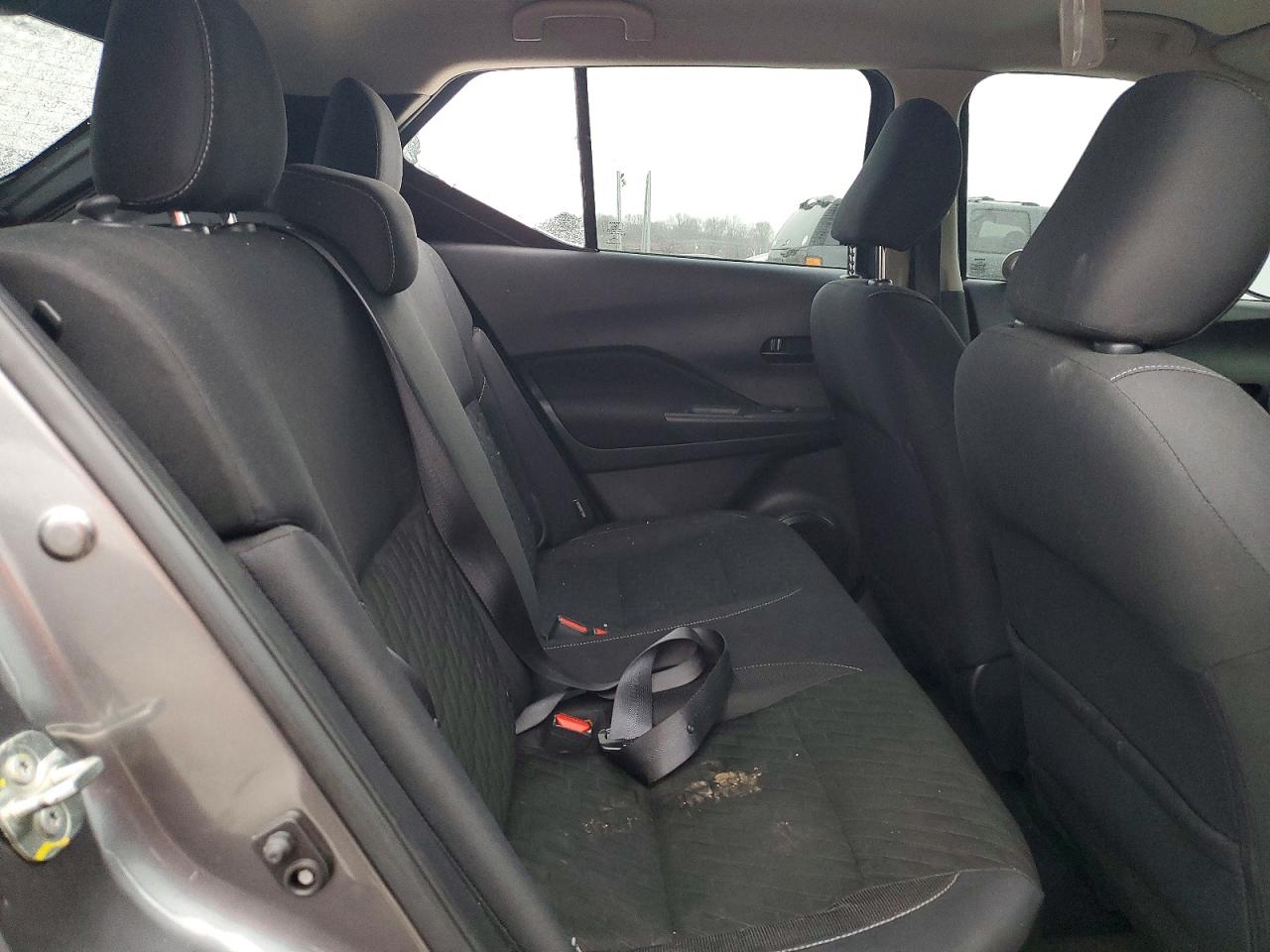 2021 NISSAN KICKS S photo 28