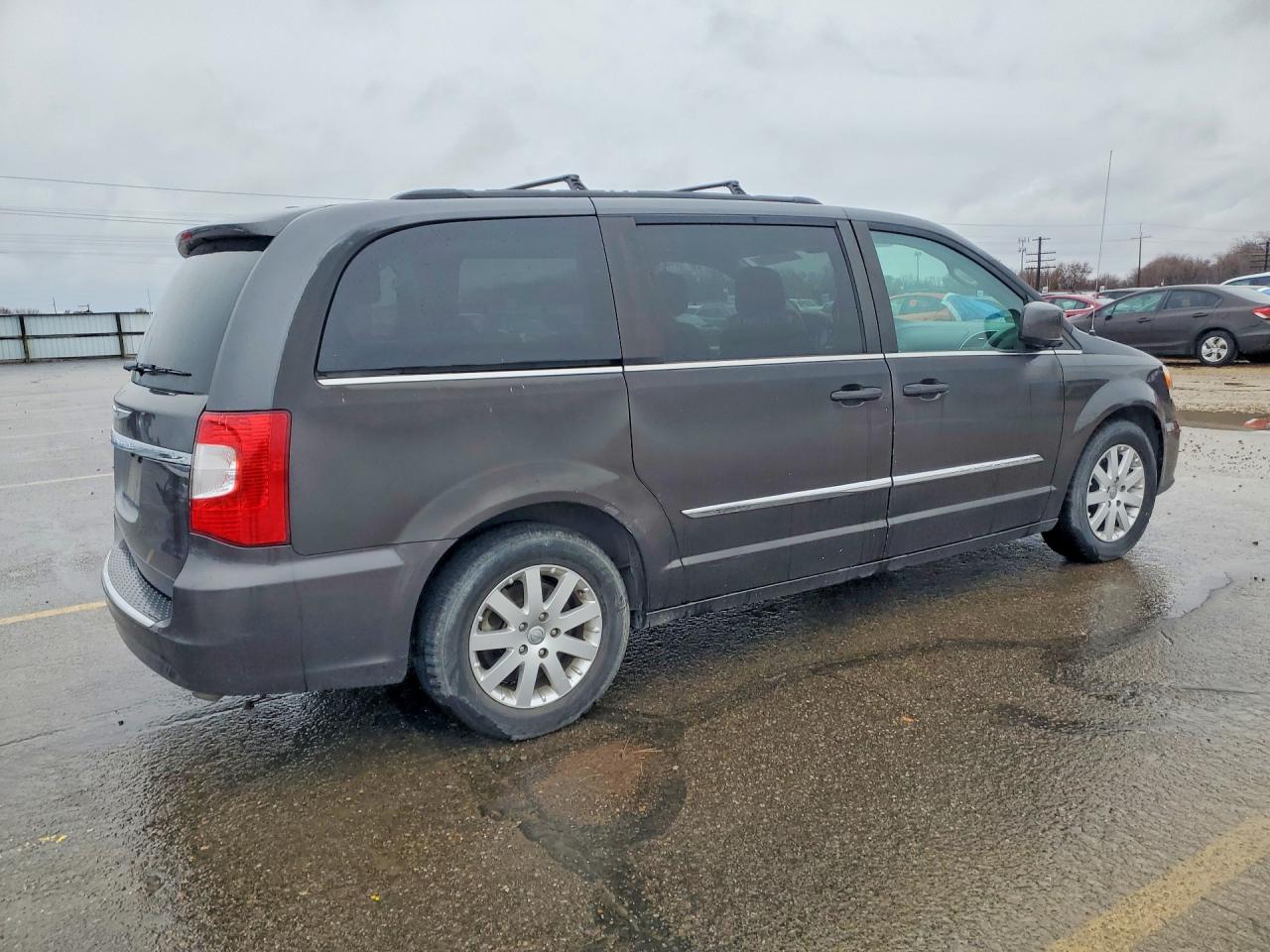 2015 CHRYSLER TOWN & COUNTRY TOURING photo 3
