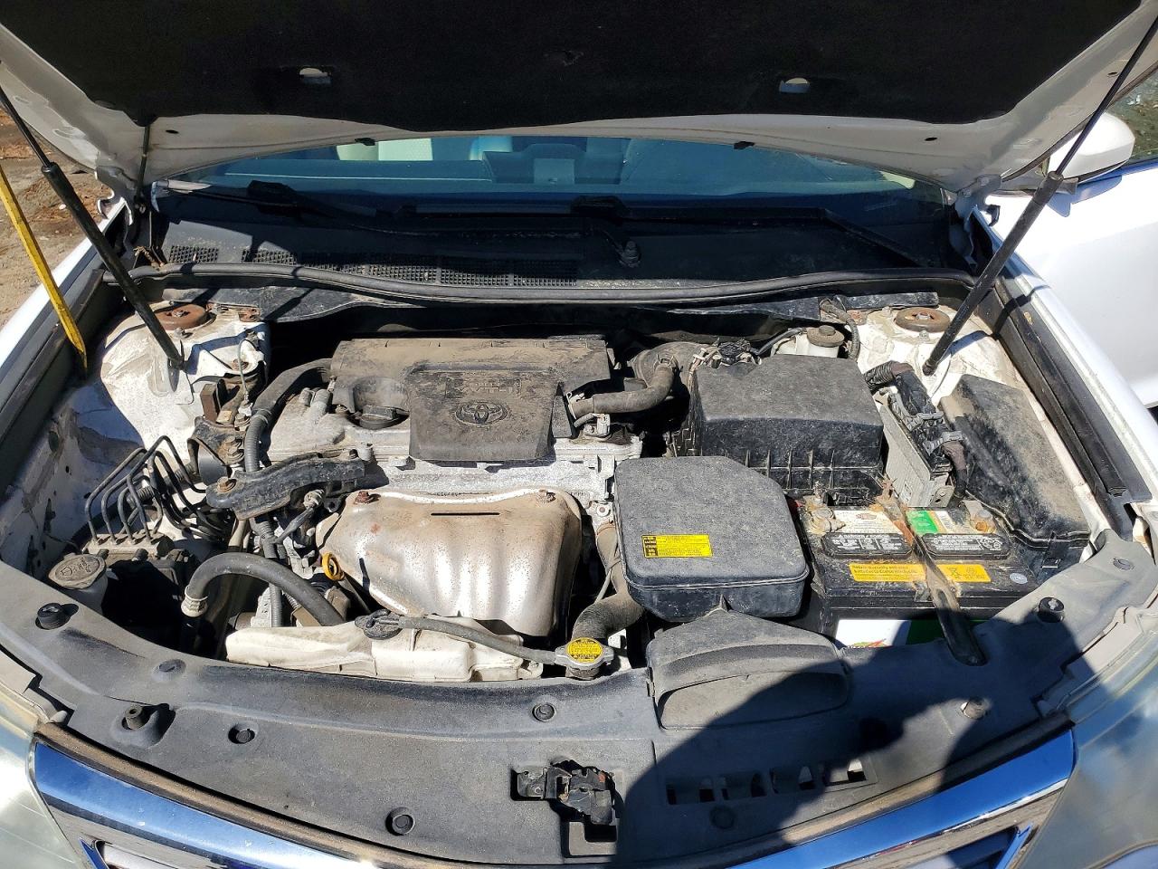 2012 TOYOTA CAMRY L photo 21
