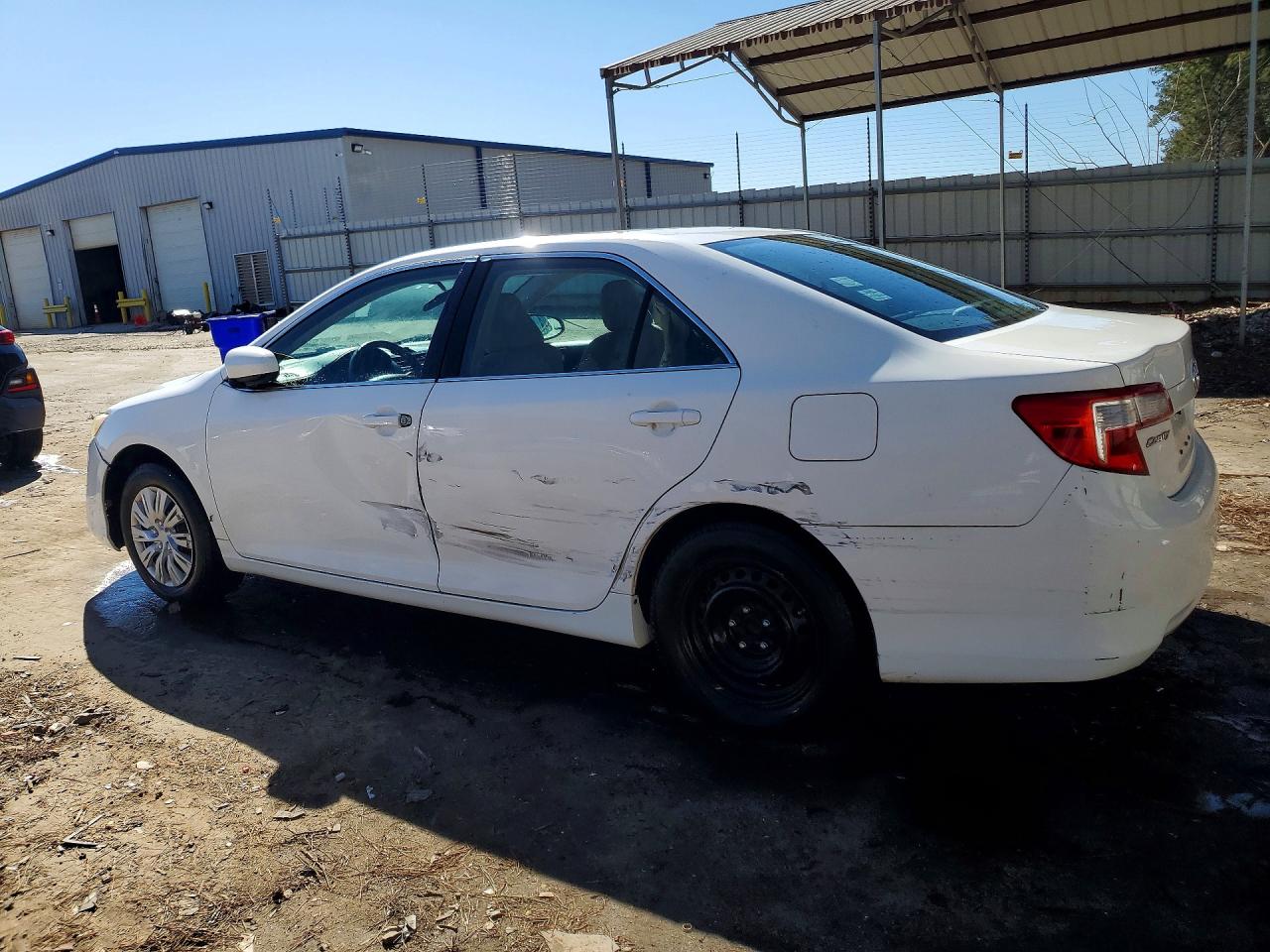 2012 TOYOTA CAMRY L photo 3