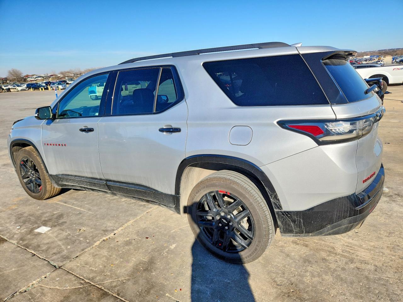 2020 CHEVROLET TRAVERSE PREMIER photo 3