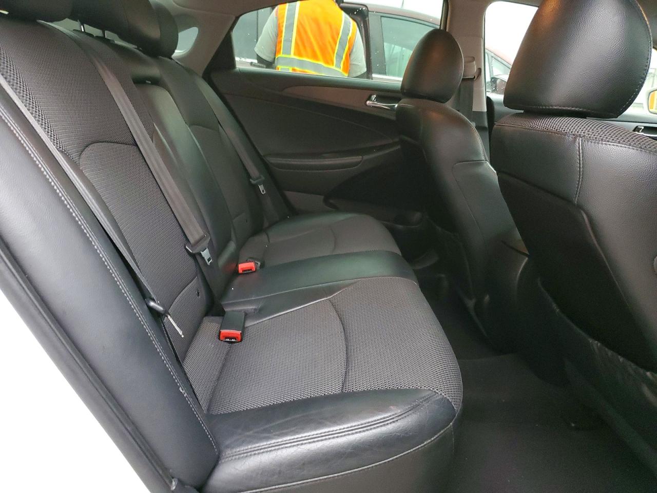 2011 HYUNDAI SONATA SE 2.0T photo 10