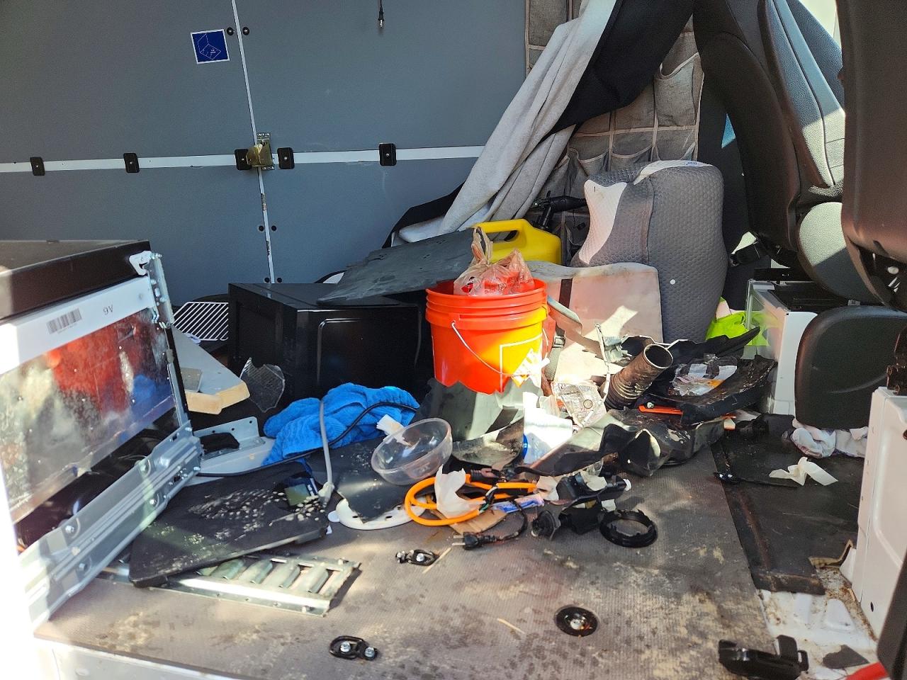 2024 MERCEDES BENZ SPRINTER 2500 DELIVERY VAN photo 19