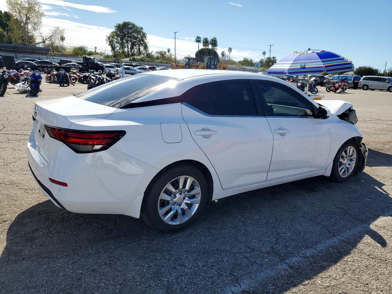2022 NISSAN SENTRA S photo 3