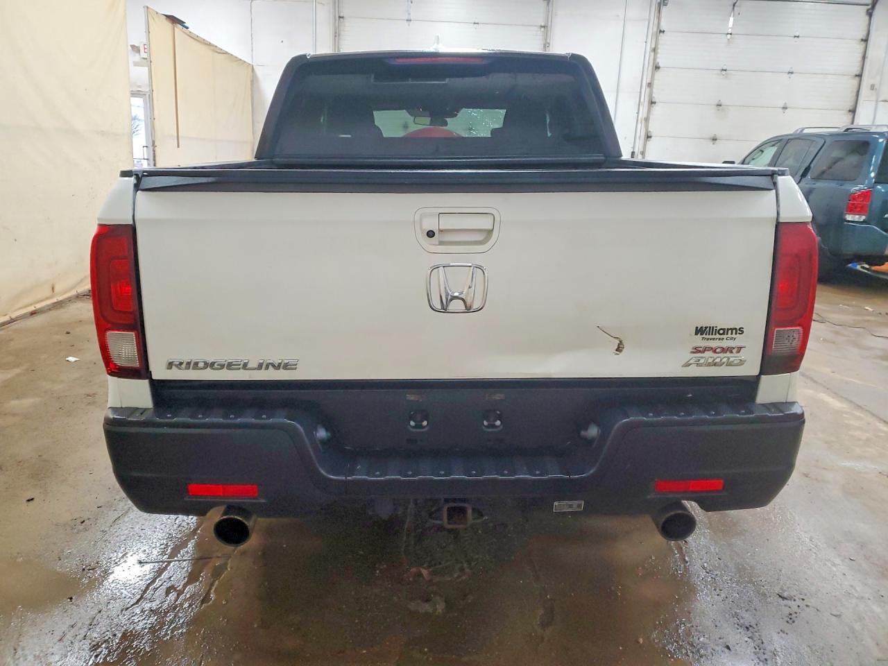 2021 HONDA RIDGELINE SPORT photo 6