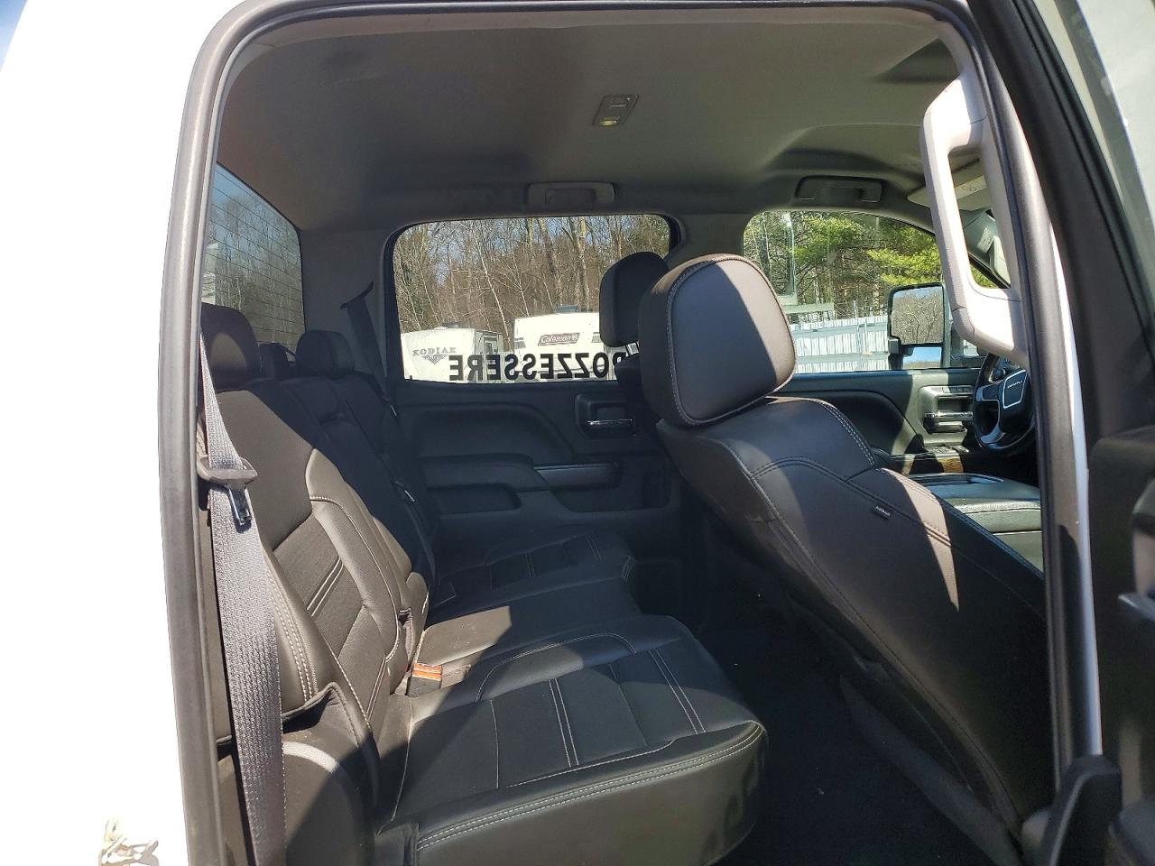 2019 GMC SIERRA K2500 DENALI photo 11