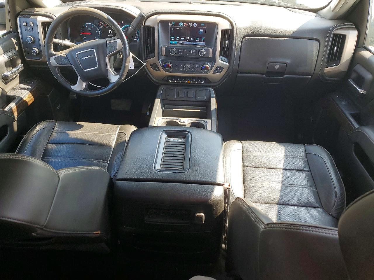 2019 GMC SIERRA K2500 DENALI photo 8
