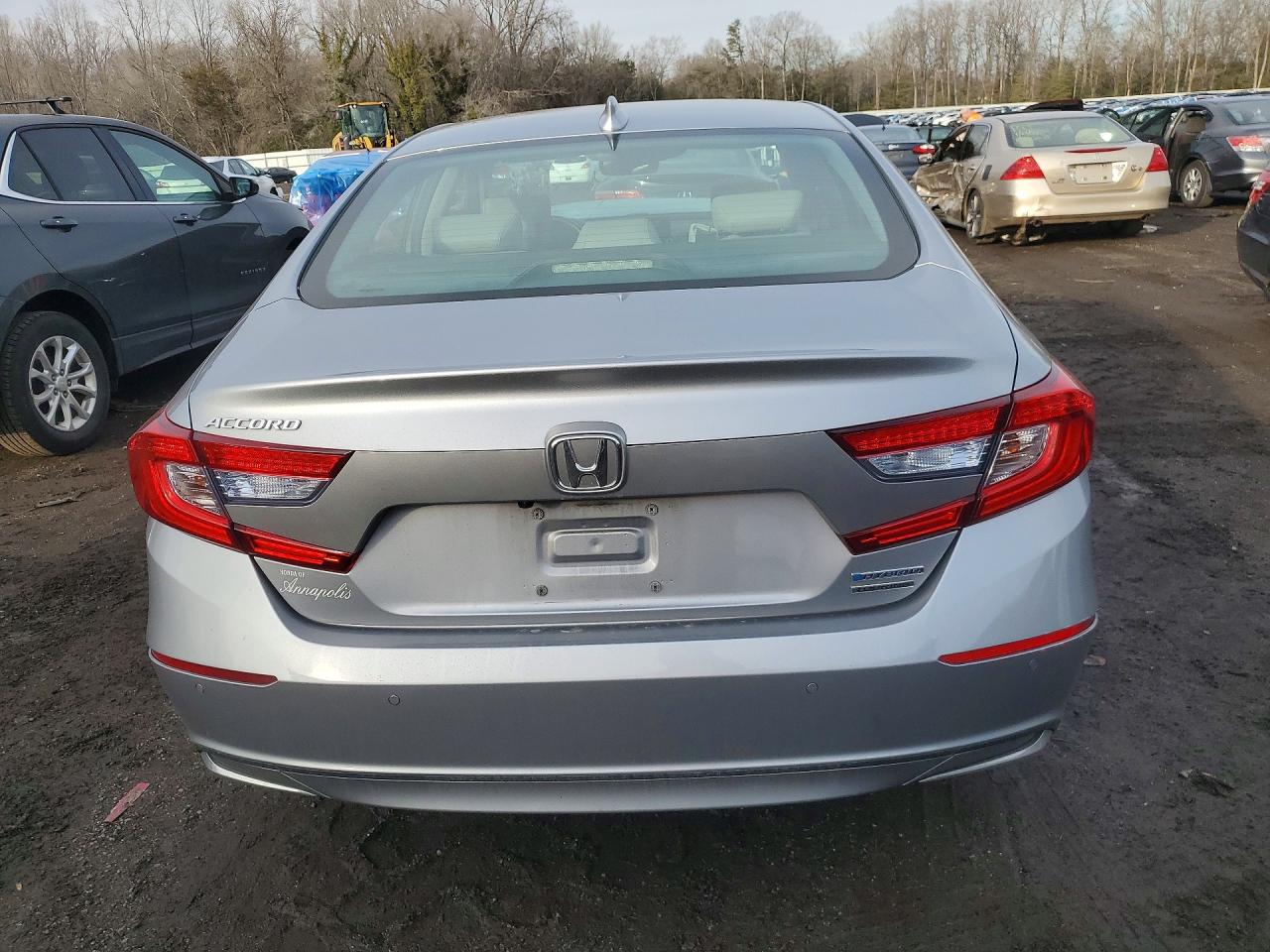 2020 HONDA ACCORD TOURING HYBRID photo 11