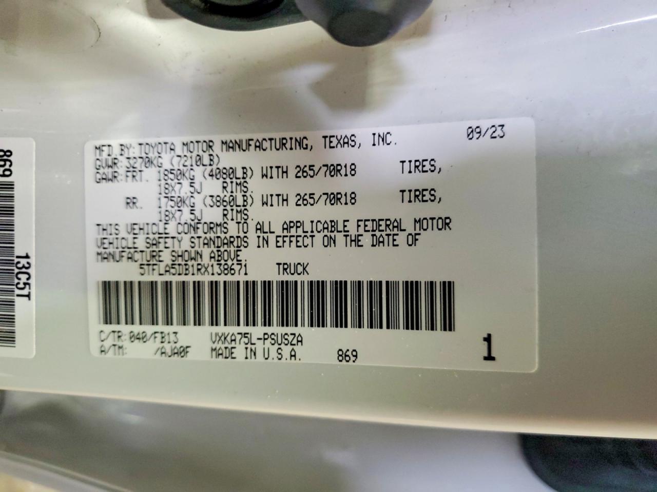 2024 TOYOTA TUNDRA CREWMAX SR photo 13