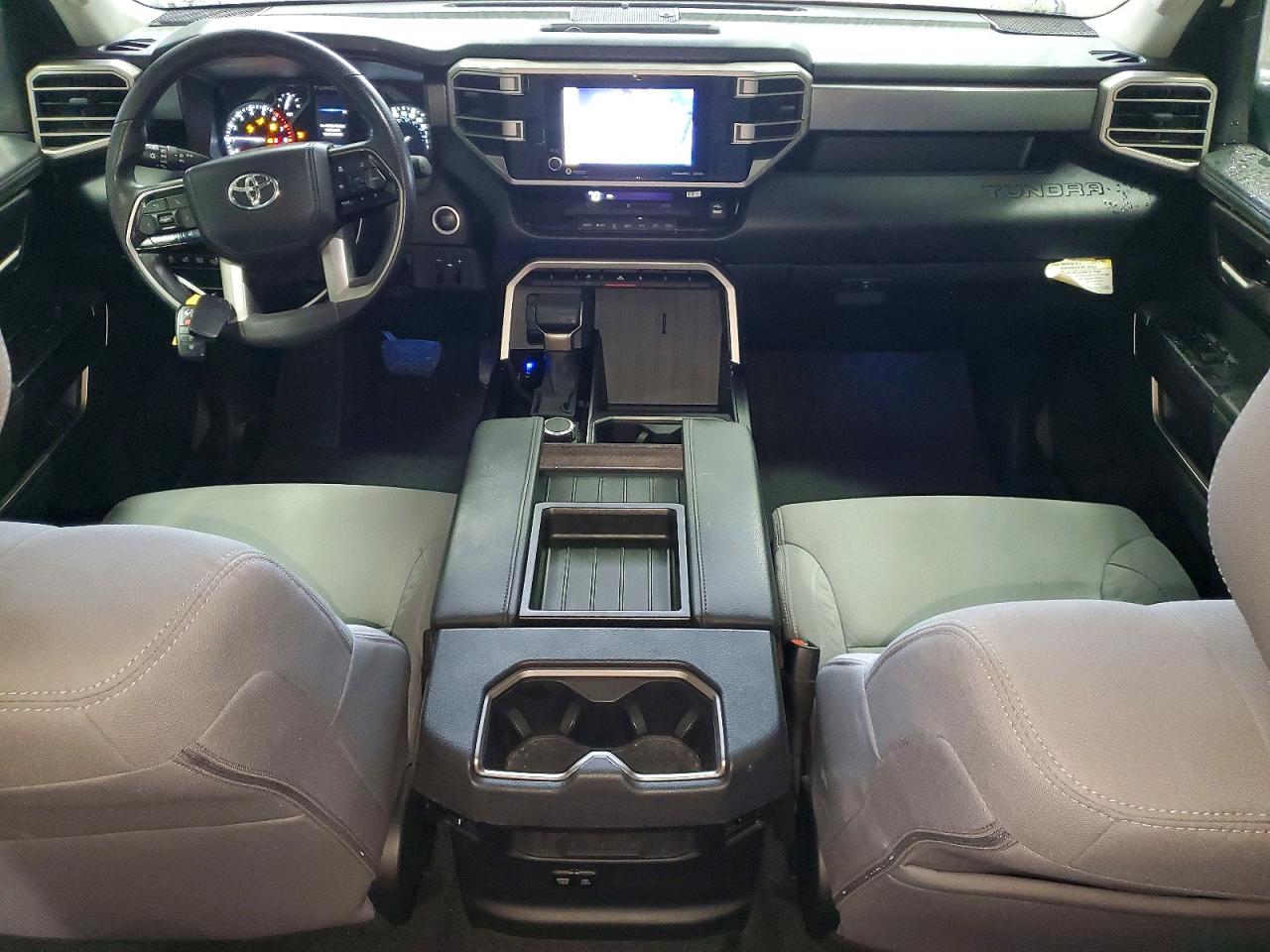 2024 TOYOTA TUNDRA CREWMAX SR photo 8