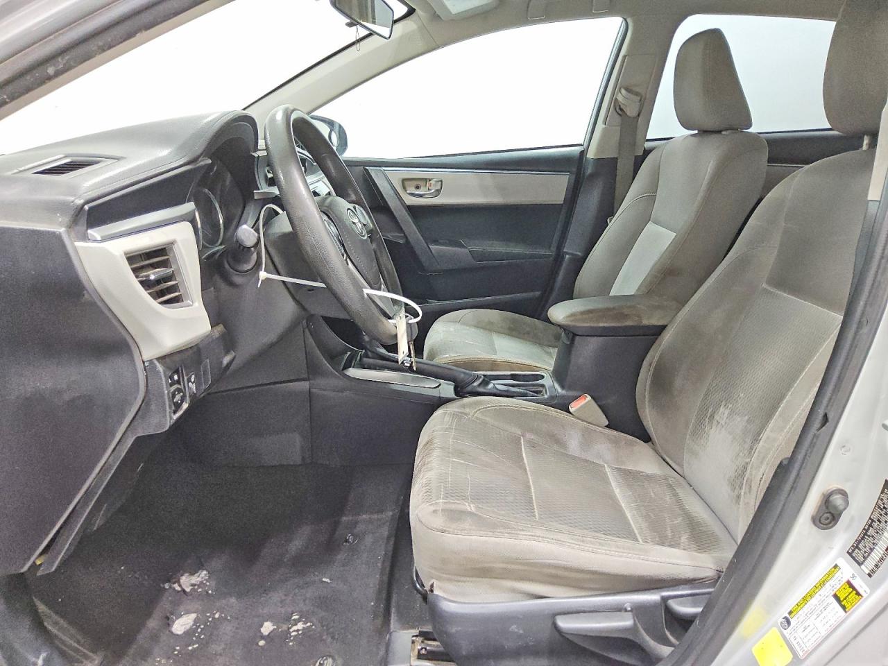 2016 TOYOTA COROLLA LE photo 7