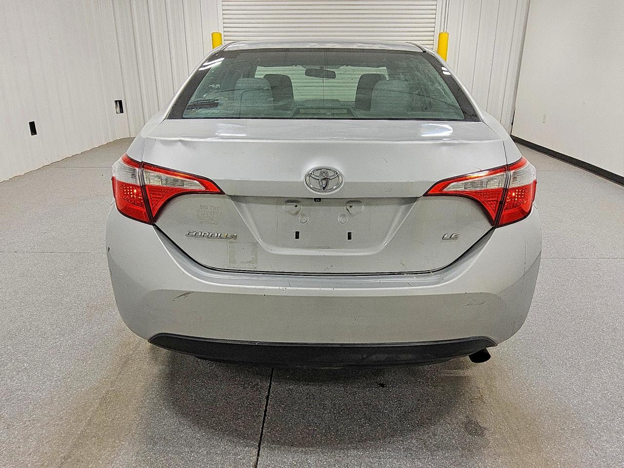 2016 TOYOTA COROLLA LE photo 6