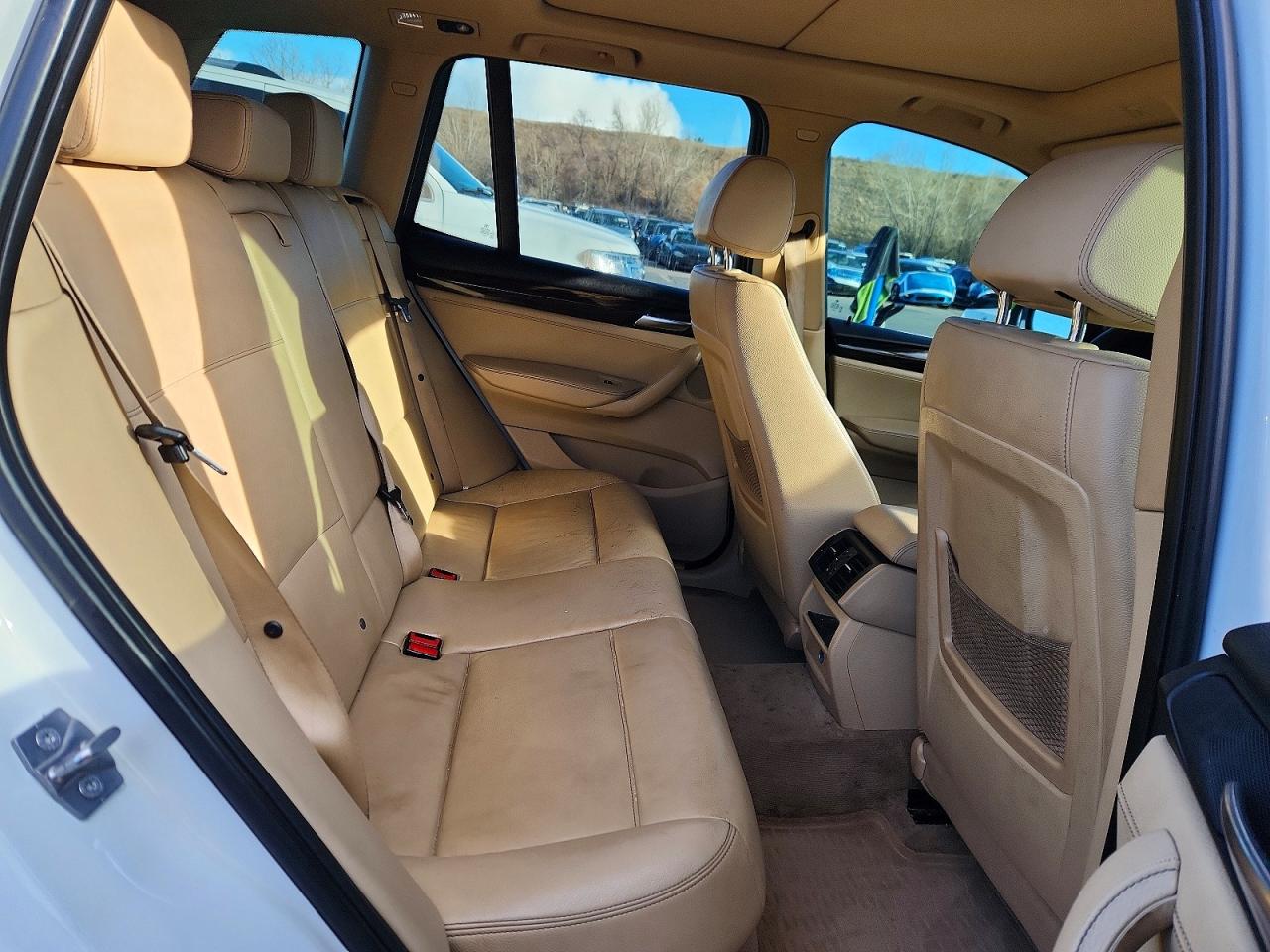 2011 BMW X3 XDRIVE28I photo 11
