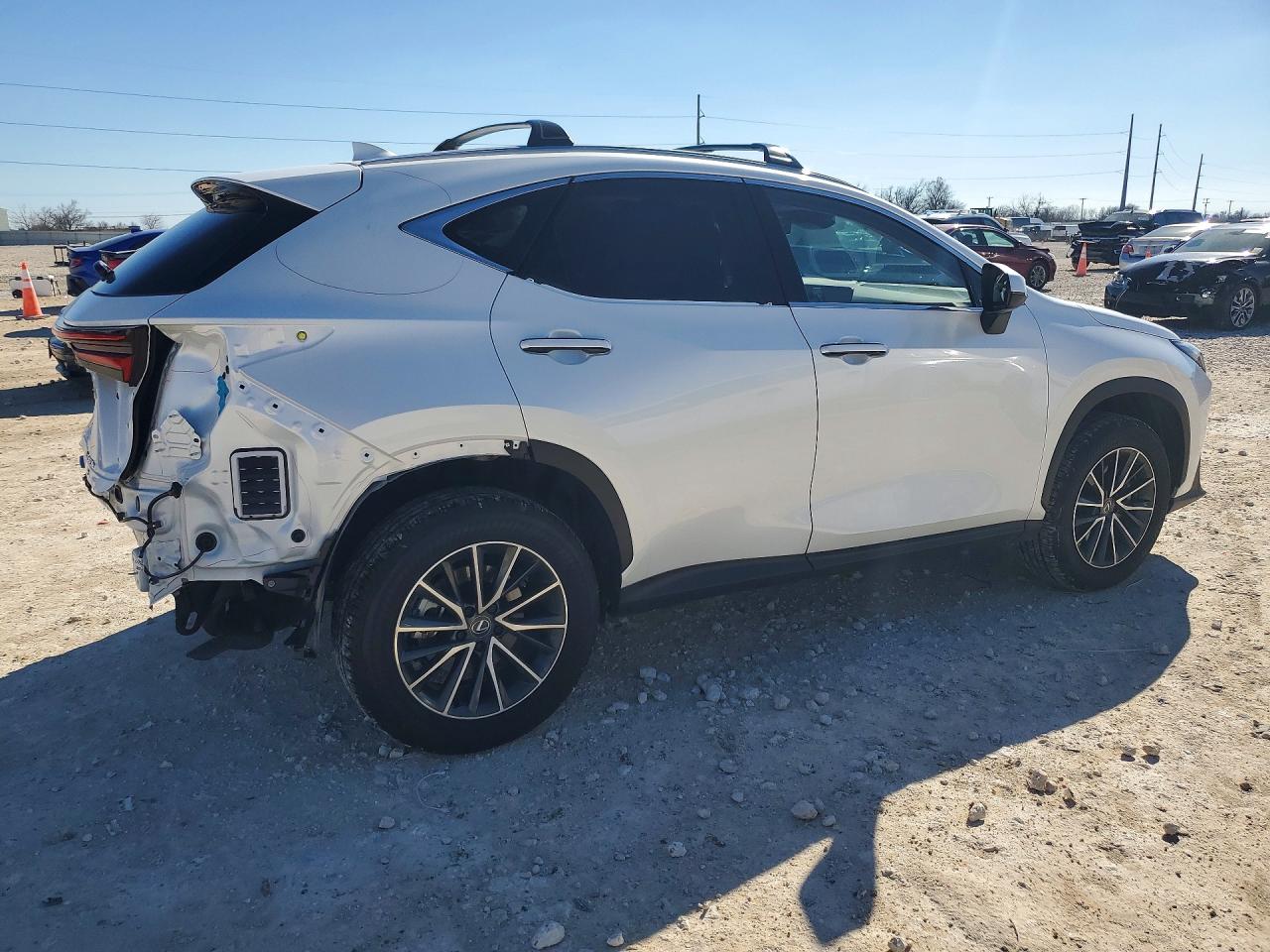2025 LEXUS NX 350H BASE photo 3