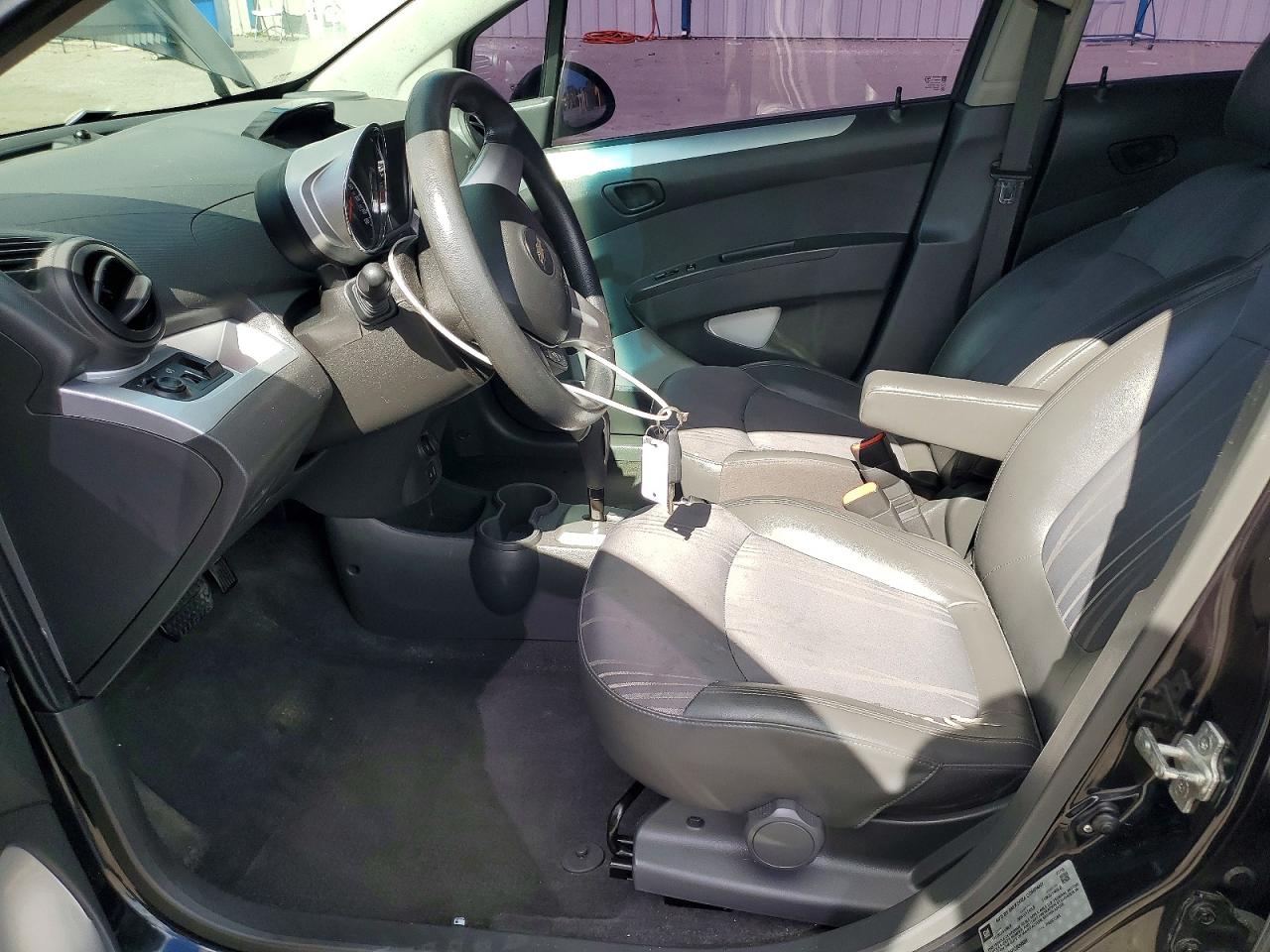 2015 CHEVROLET SPARK 1LT photo 13