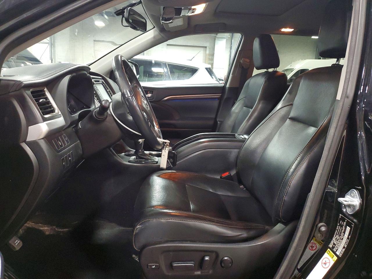 2016 TOYOTA HIGHLANDER LIMITED photo 7