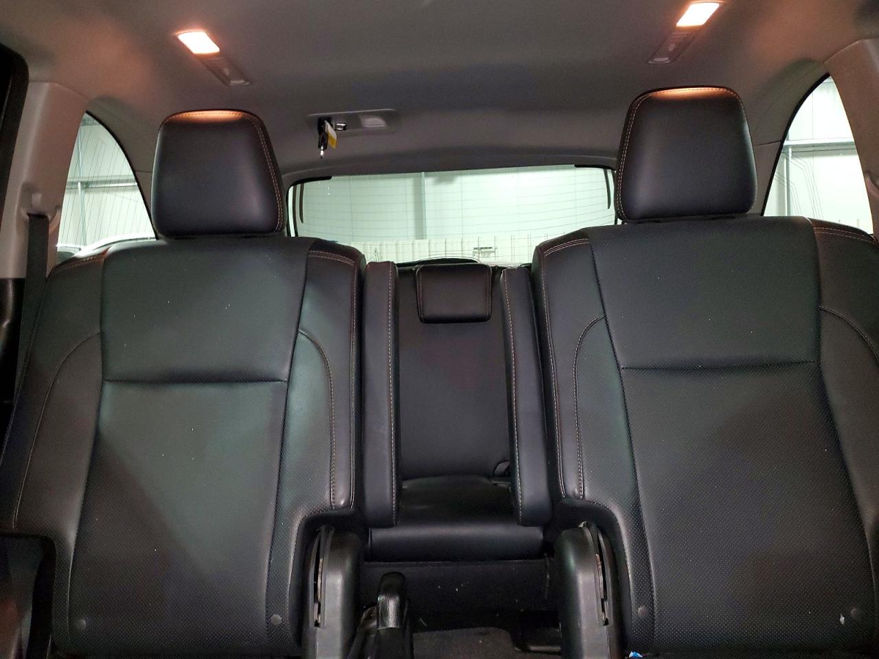 2016 TOYOTA HIGHLANDER LIMITED photo 10