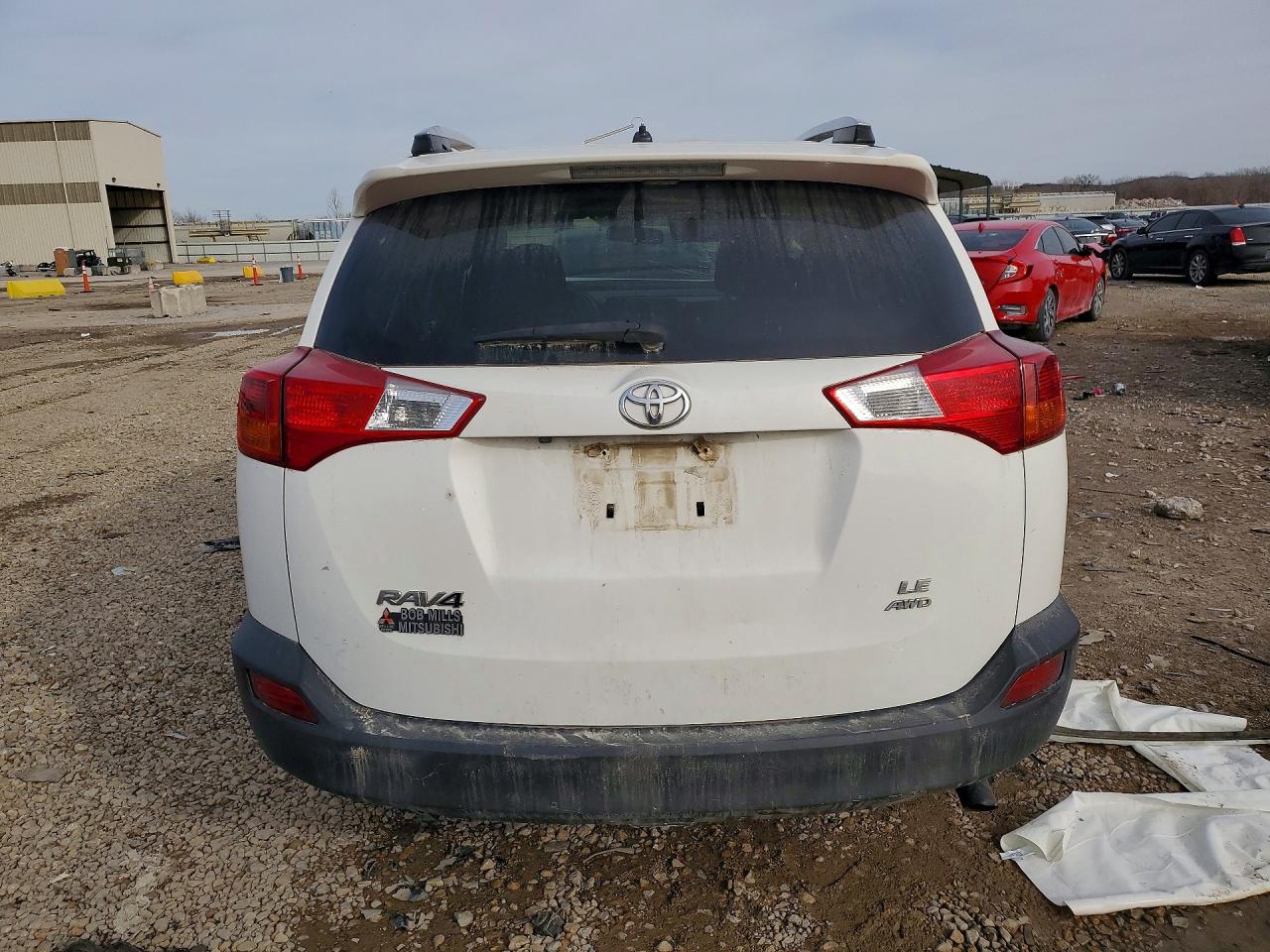 2015 TOYOTA RAV4 LE photo 6