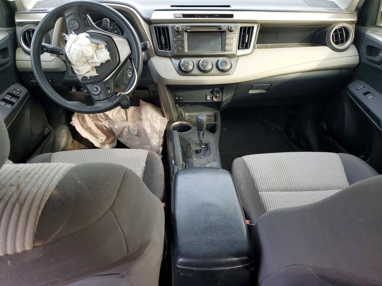 2015 TOYOTA RAV4 LE photo 8