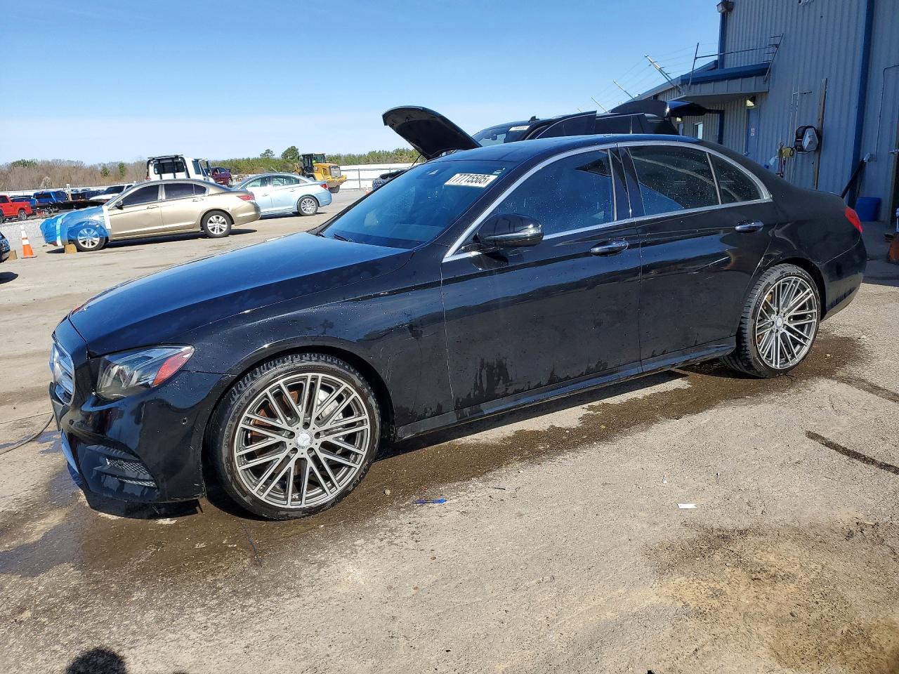 2017 MERCEDES-BENZ E