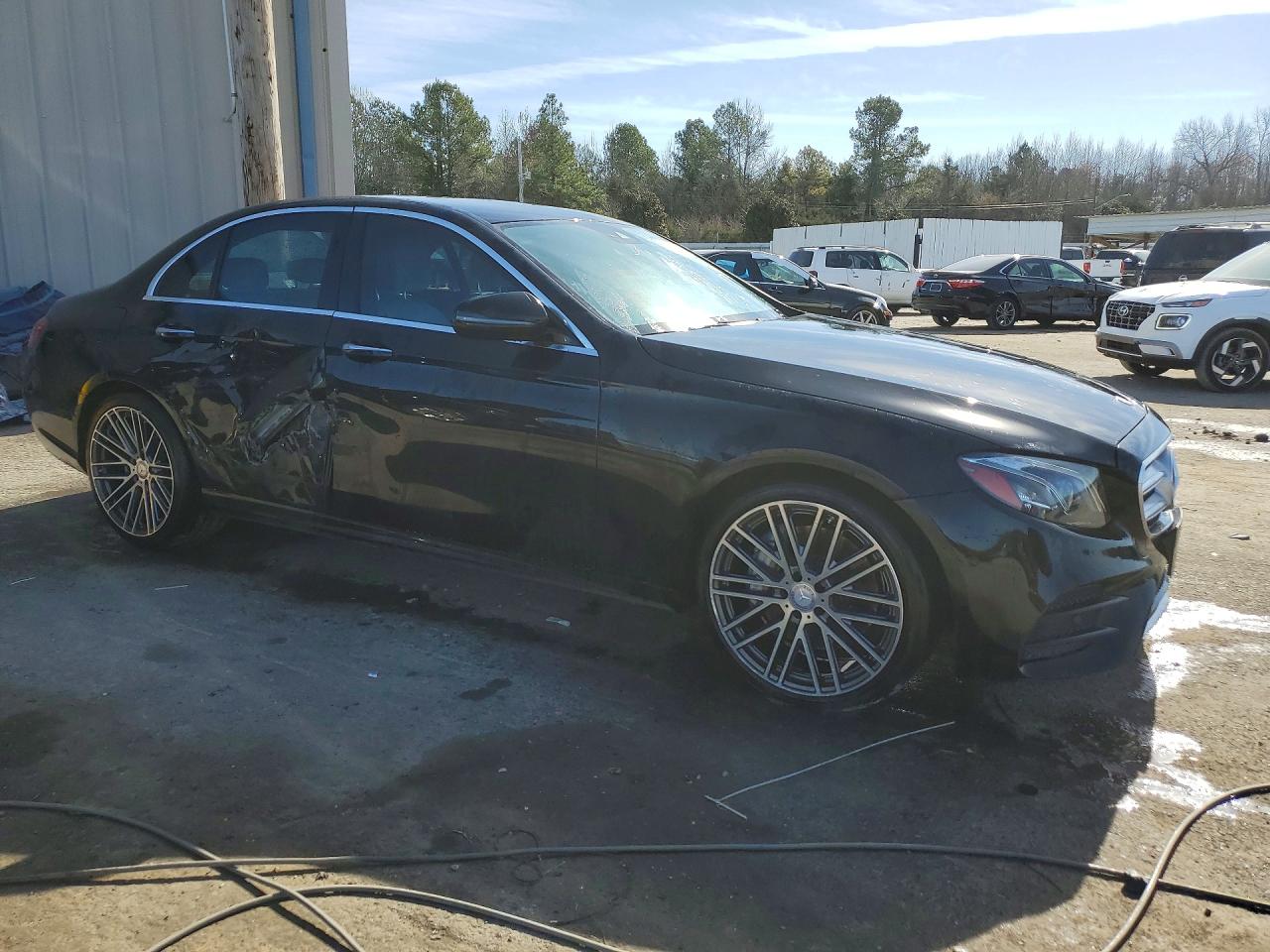2017 MERCEDES-BENZ E 300 photo 7
