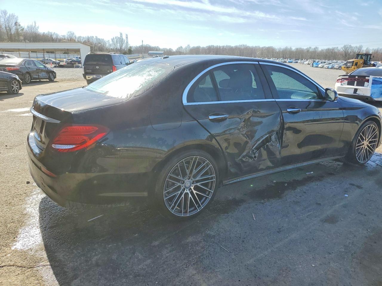 2017 MERCEDES-BENZ E 300 photo 5