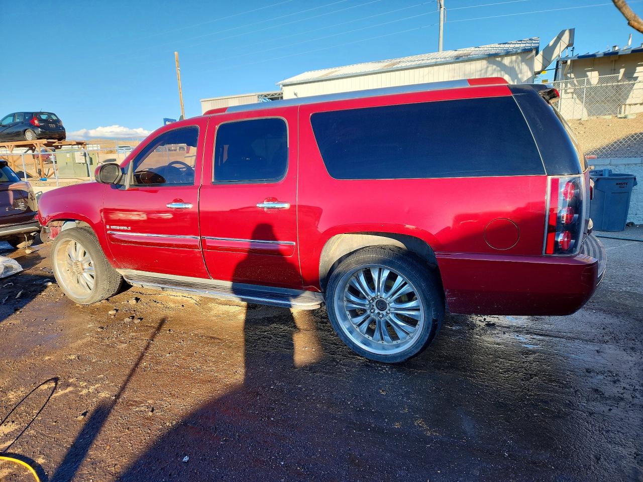 2008 GMC YUKON XL DENALI photo 3