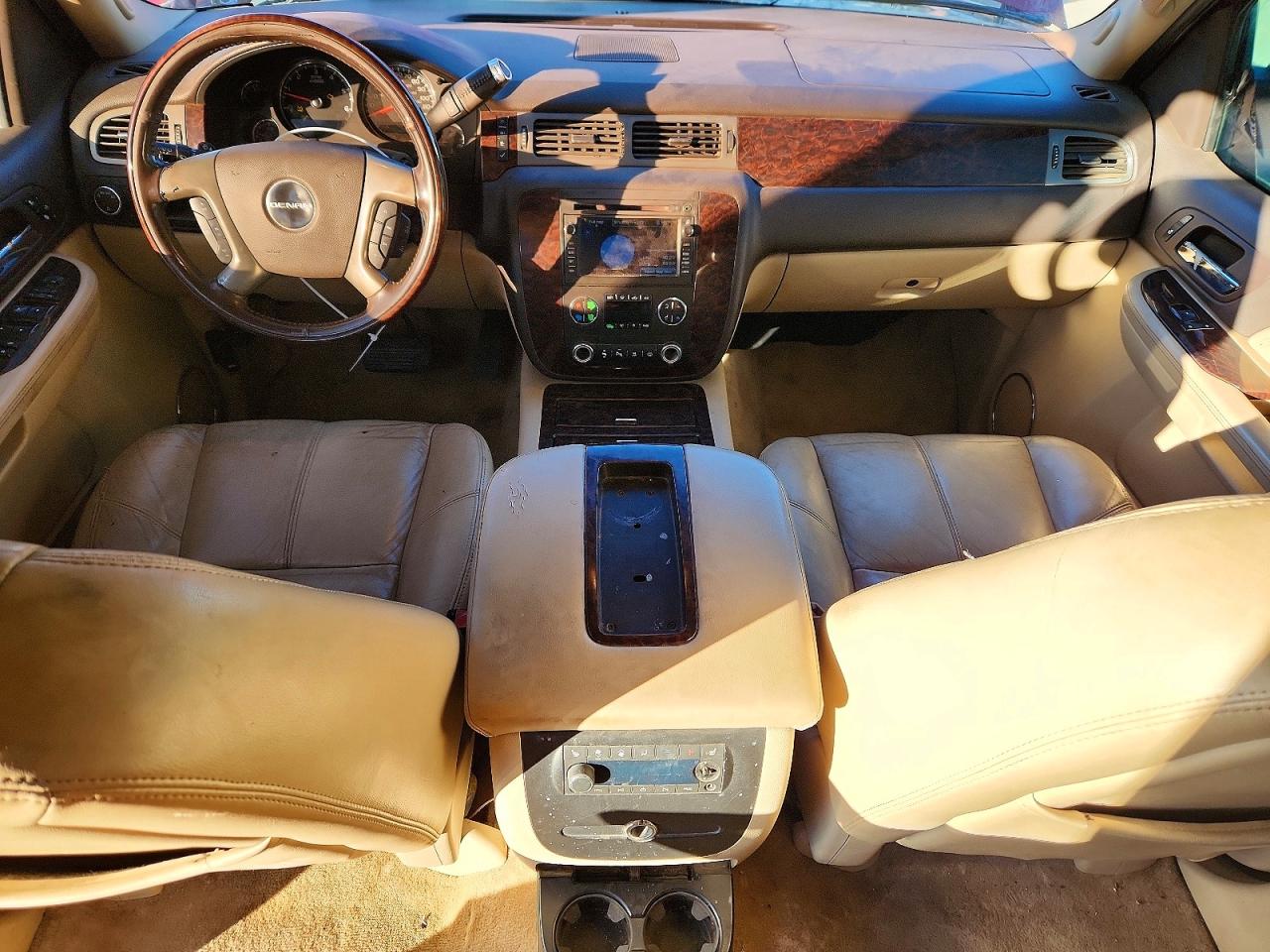 2008 GMC YUKON XL DENALI photo 15