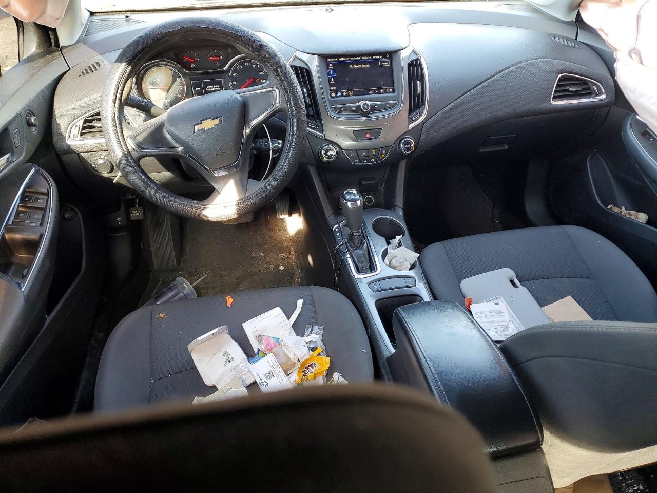 2019 CHEVROLET CRUZE LS photo 8