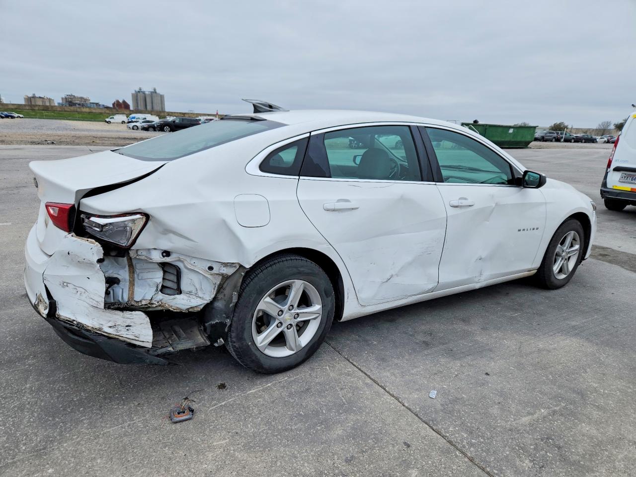 2020 CHEVROLET MALIBU LS photo 3