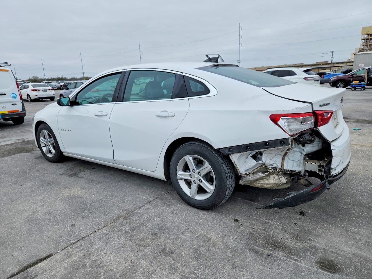 2020 CHEVROLET MALIBU LS photo 2