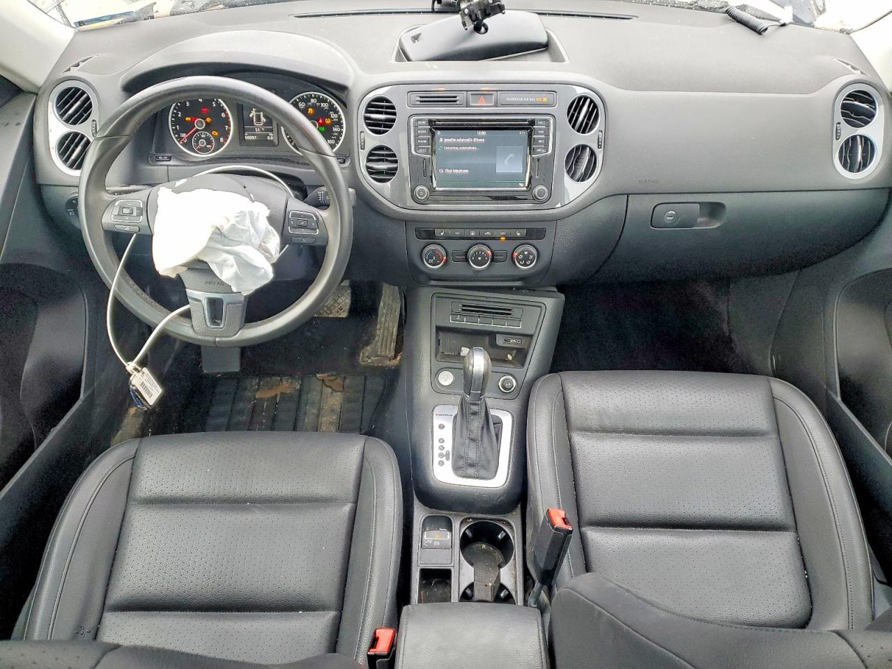 2016 VOLKSWAGEN TIGUAN S photo 8